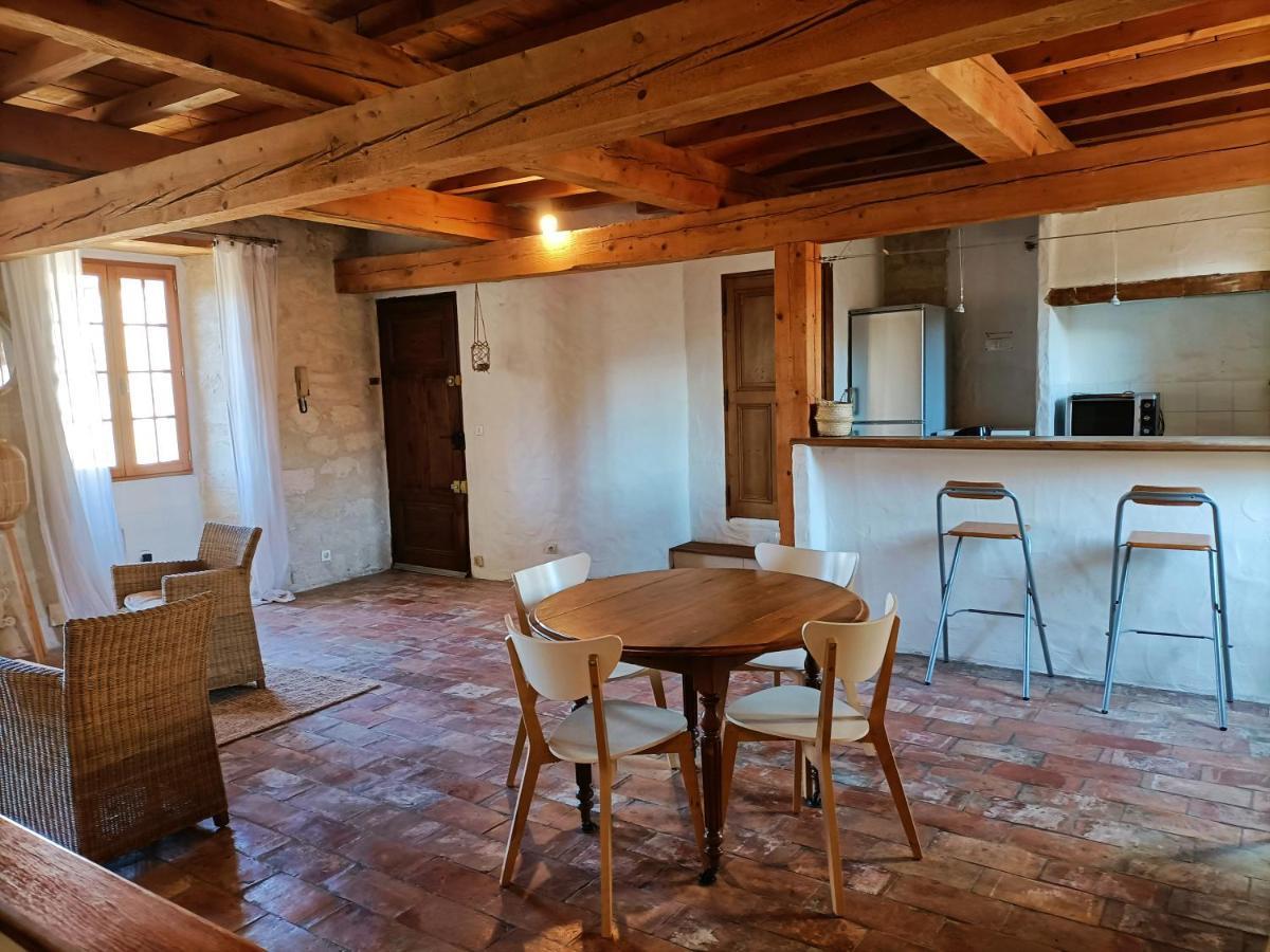 Maison Atypique Coeur De Village Historique Villeneuve-lès-Avignon Dış mekan fotoğraf
