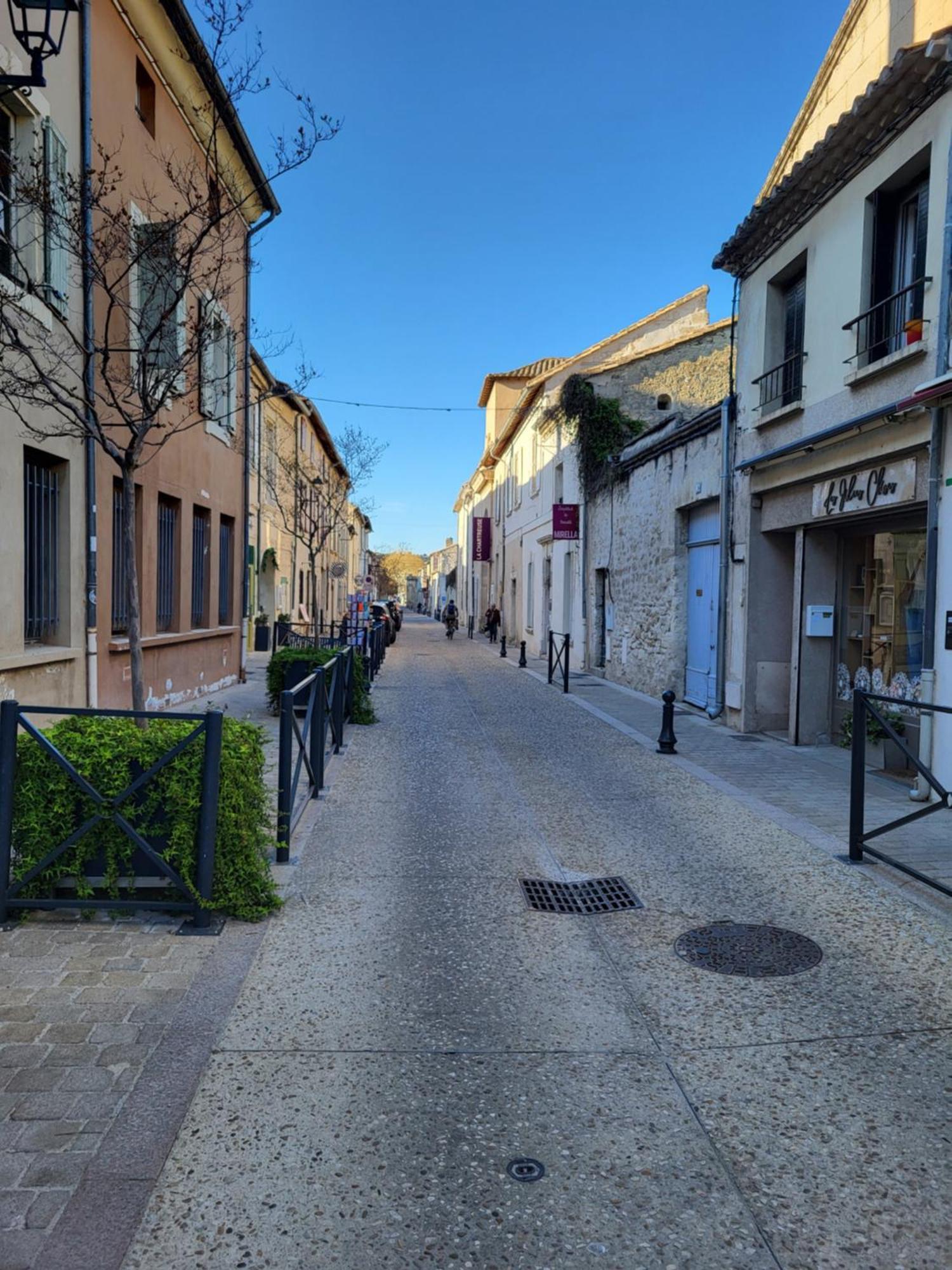 Maison Atypique Coeur De Village Historique Villeneuve-lès-Avignon Dış mekan fotoğraf